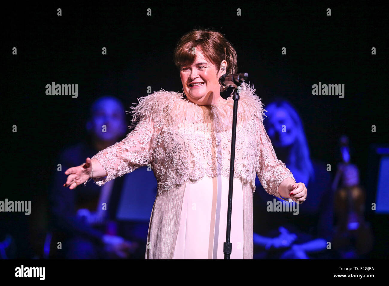 Scottish singer susan boyle hi-res stock photography and images - Alamy